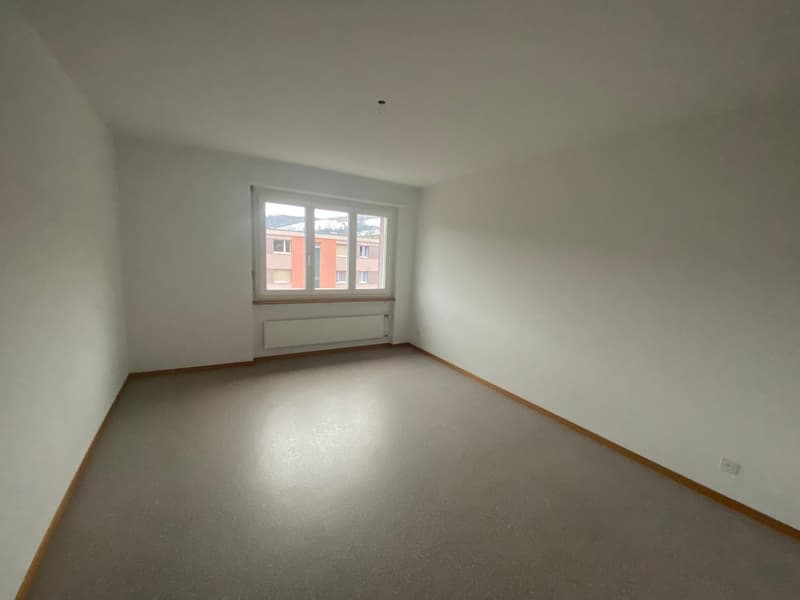 Bel appartement de 4 pièces au 2e étage (5)