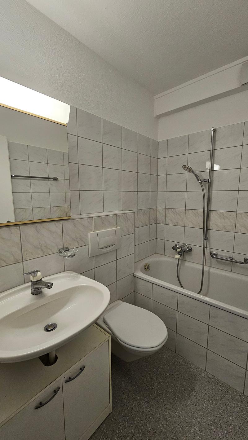 Bel appartement de 4 pièces au 2e étage (11)
