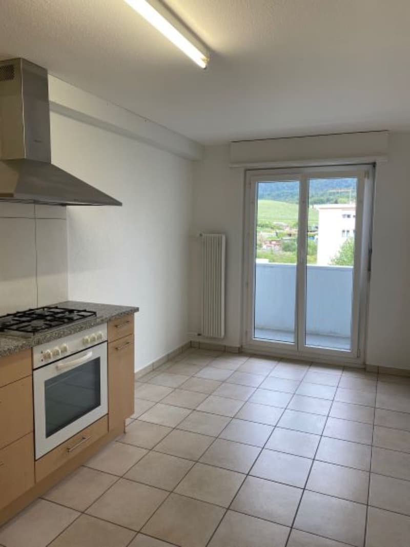 Bel et spacieux appartement de 4 pièces au 4e étage (3)