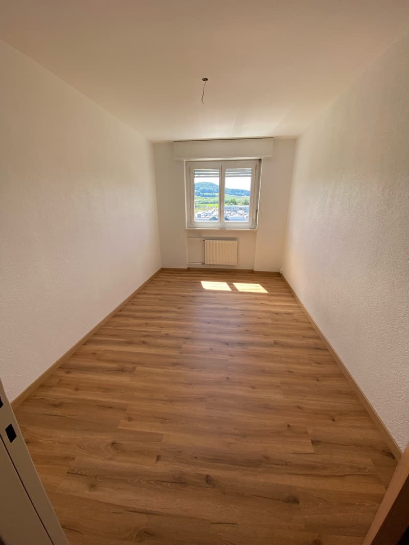 Bel et spacieux appartement de 4 pièces au 4e étage (7)
