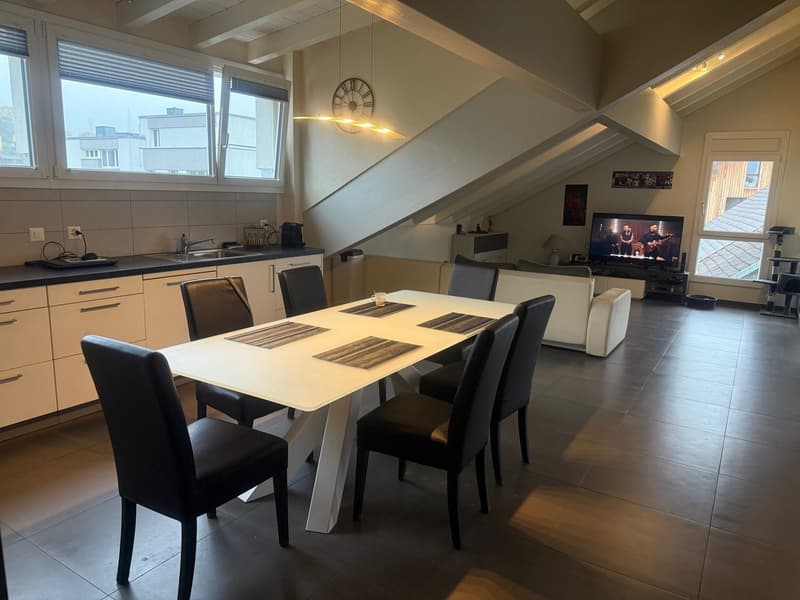 Superbe logement de 4,5 pièces au 2e étage (2)