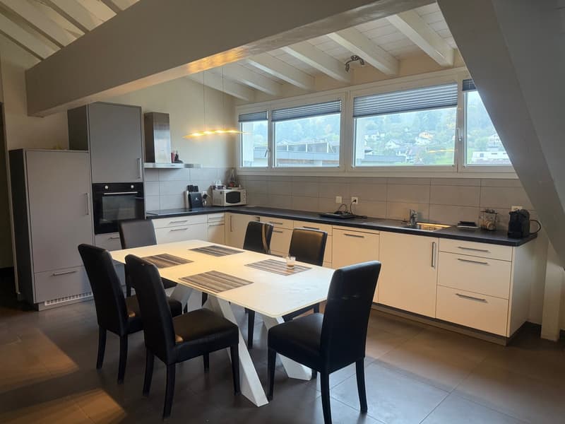 Superbe logement de 4,5 pièces au 2e étage (1)