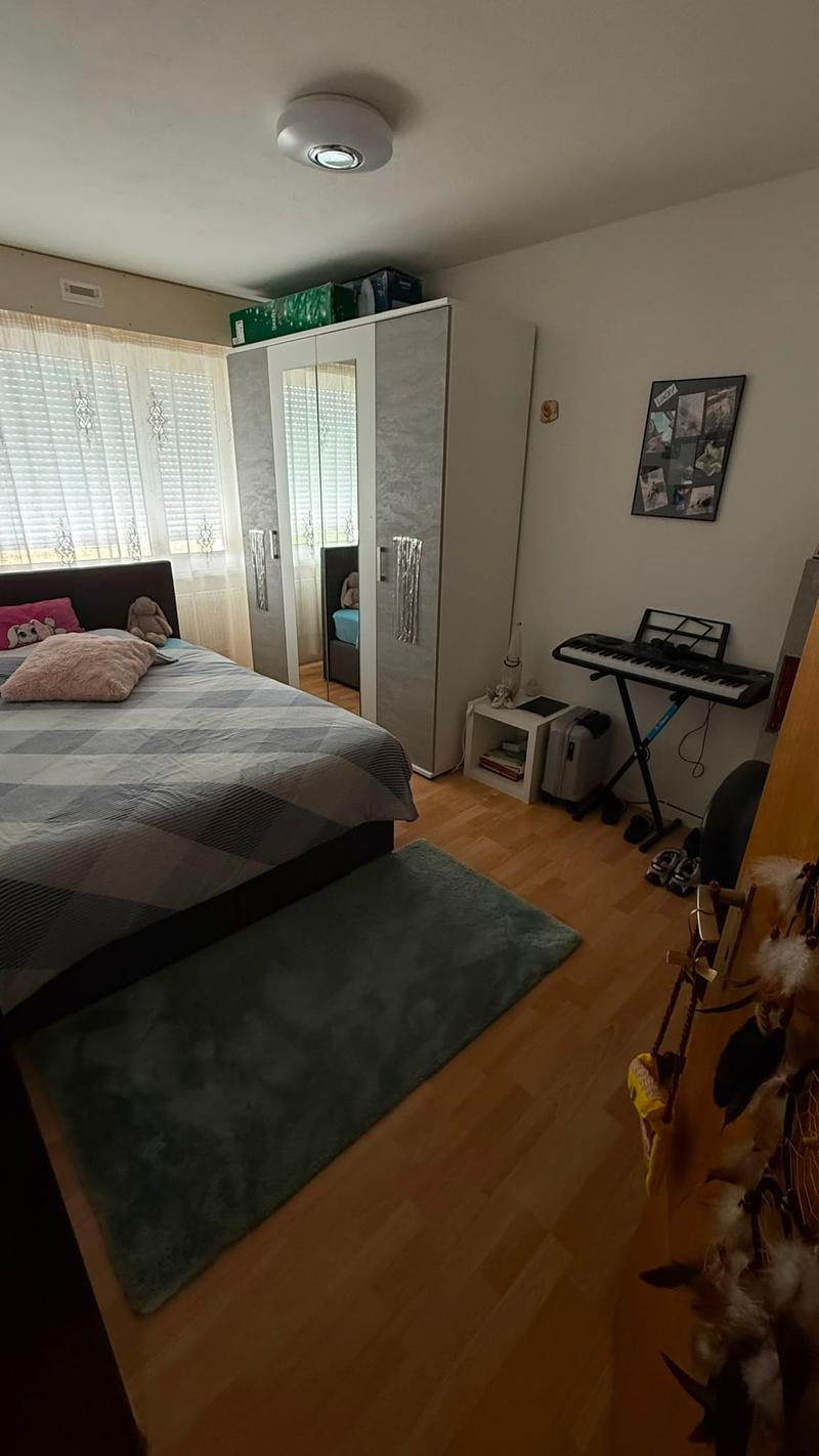Bel appartement de 4 pièces au rez supérieur (7)