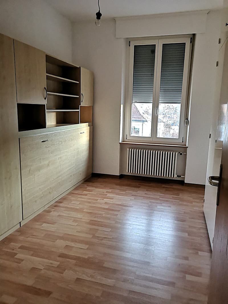 Magnifique maison individuelle ou plurifamiliale avec garage, places de parc, terrasses, jardin (35)