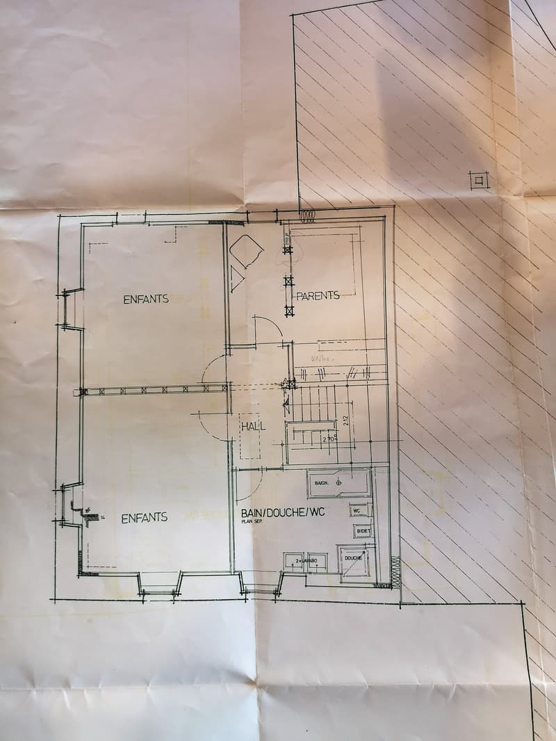 Spacieuse maison avec jardin, écurie, grange / Geräumiges Haus mit Garten, Stall, Scheune (46)