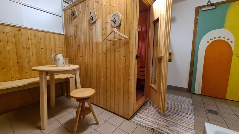 Spacieuse maison avec jardin, écurie, grange / Geräumiges Haus mit Garten, Stall, Scheune (24)
