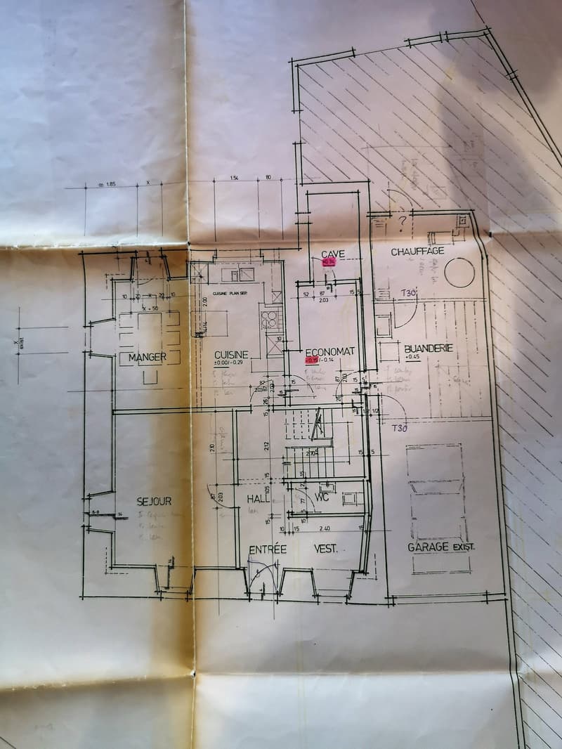 Spacieuse maison avec jardin, écurie, grange / Geräumiges Haus mit Garten, Stall, Scheune (45)