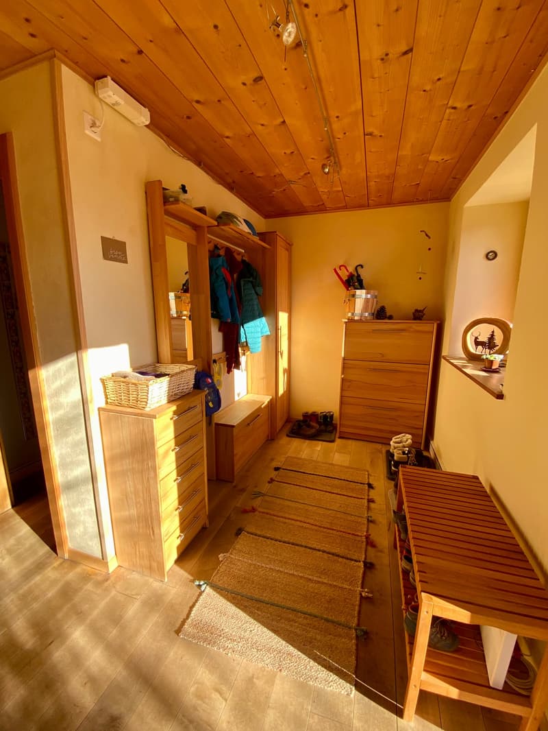 Spacieuse maison avec jardin, garage, grange / Geräumiges Haus mit Garten, Garage, Scheune (13)
