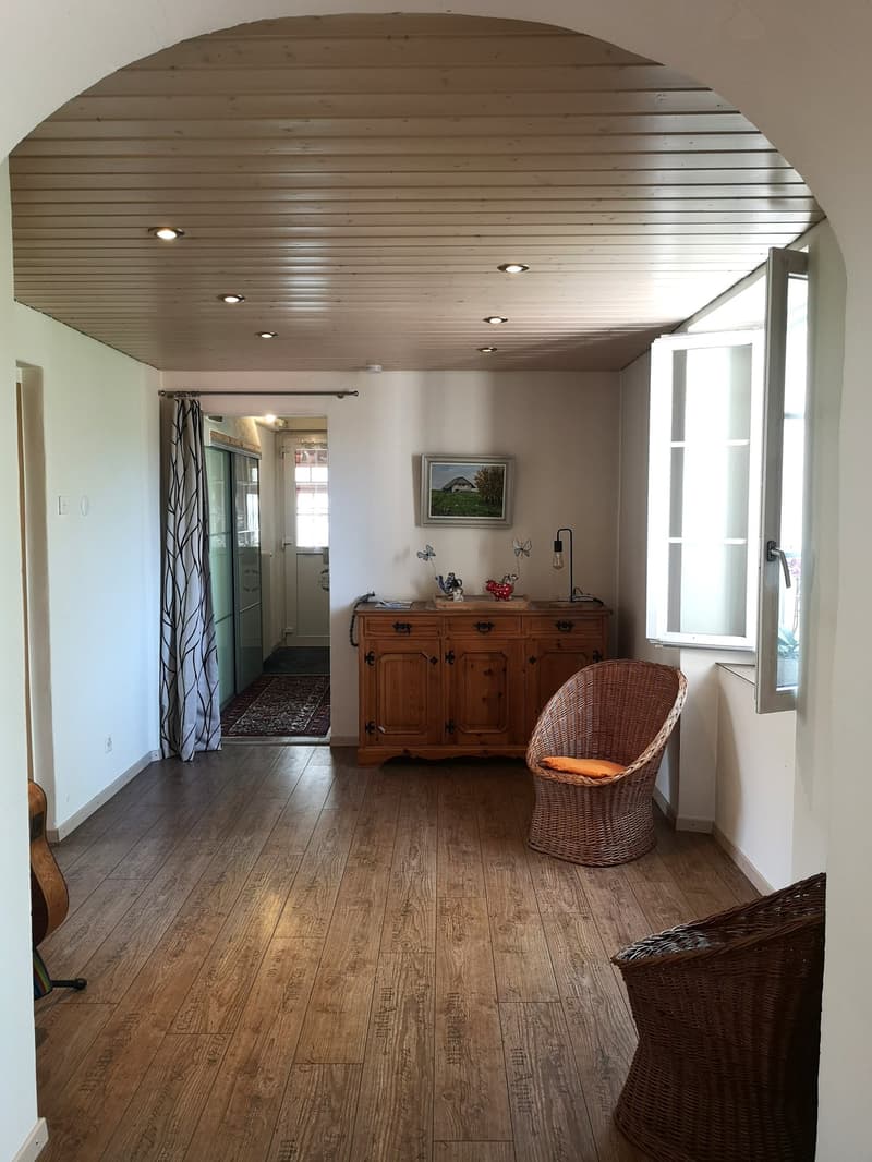 Grande maison familiale de 8,5 pièces à Lajoux, possibilité gestion chambres d'hôtes (13)