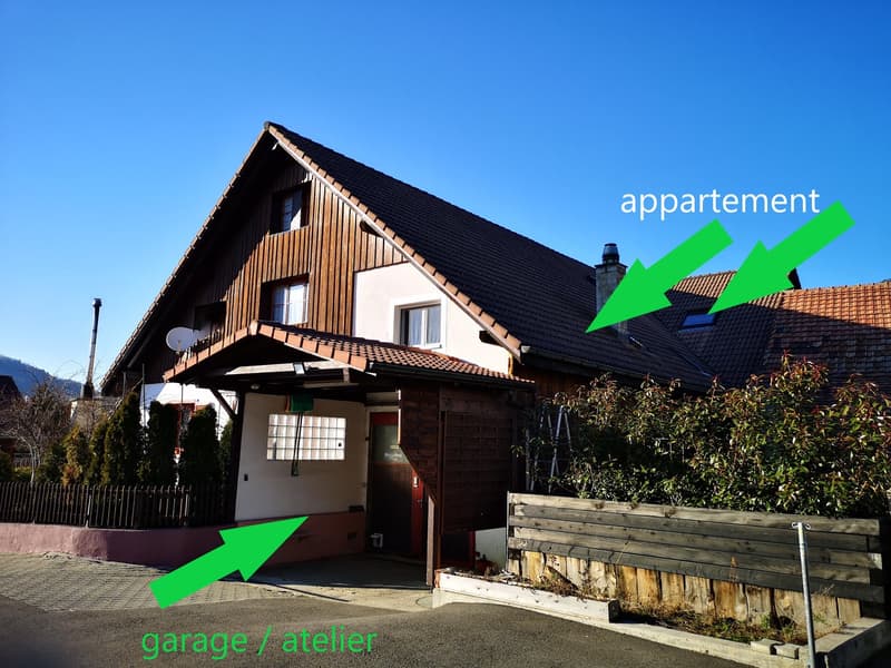 Baisse de prix : grand duplex au centre du village avec garage et atelier, libre de suite (4)