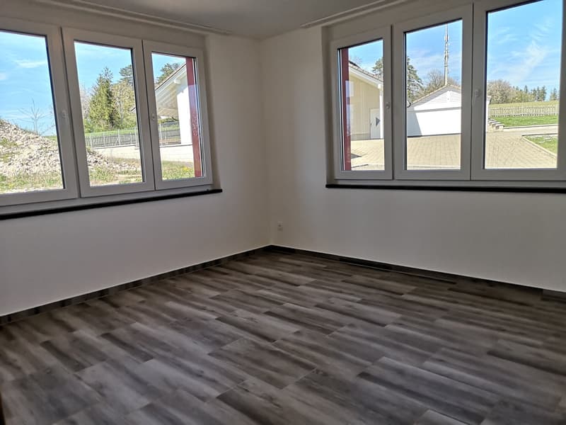 Magnifique appartement de 4,5 pièces avec terrasse et véranda, jardin 200m2 en option (7)