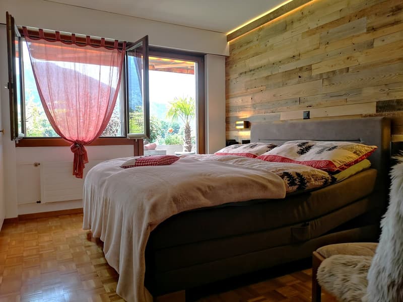Spacieux appartement-terrasse de 5.5 pièces à Moutier avec vue dégagée, 2 garages (26)