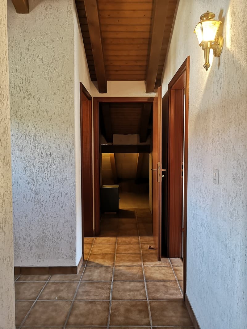 Baisse de prix : maison 5.5pces, env. 120m2, terrain 802m2, avec garage, places de parc, terrasse (29)