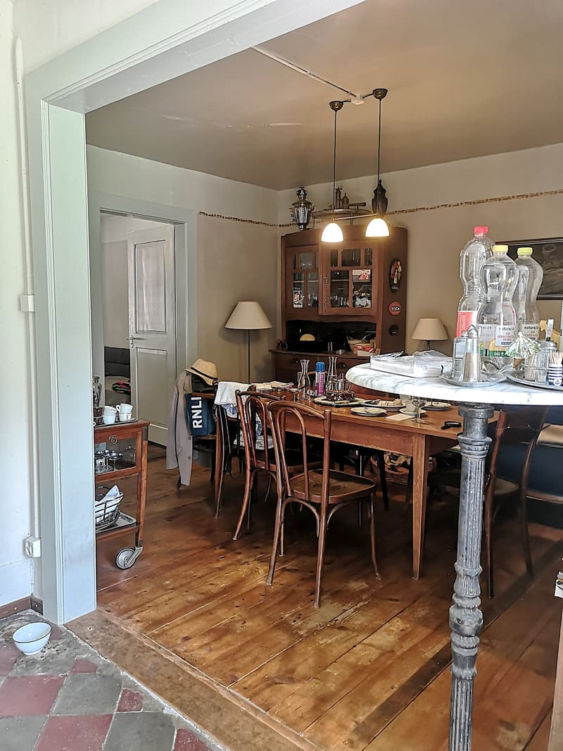 Maison multifonctionnelle avec 3 appartements, carnotzet et jardin (20)