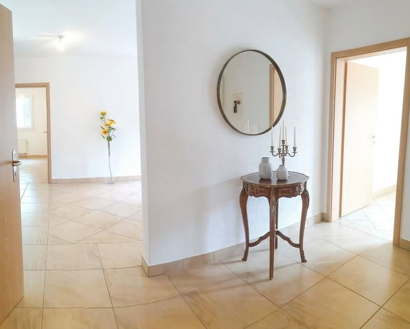 Spacieux appartement de 5.5 pièces à vendre à Soyhières avec grand balcon de 35m2 (14)