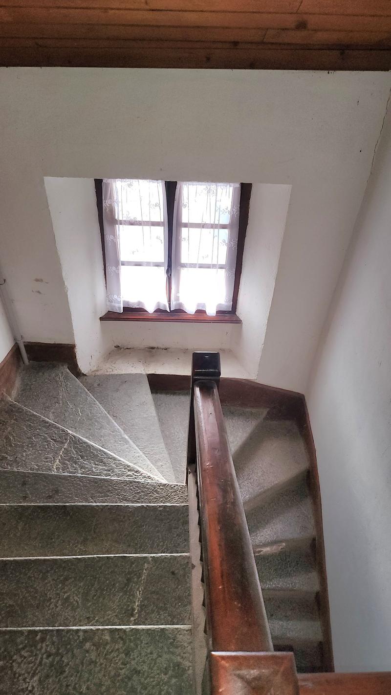 Maison villageoise à Grimisuat avec possibilité de faire deux ou trois appatements (15)