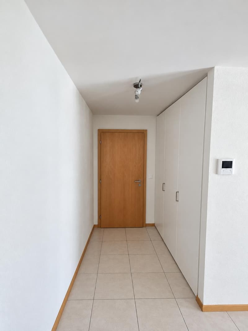 Spacieux appartement avec terrasse de 4.5 pièces à Grimisuat – Vue et calme assurés (8)