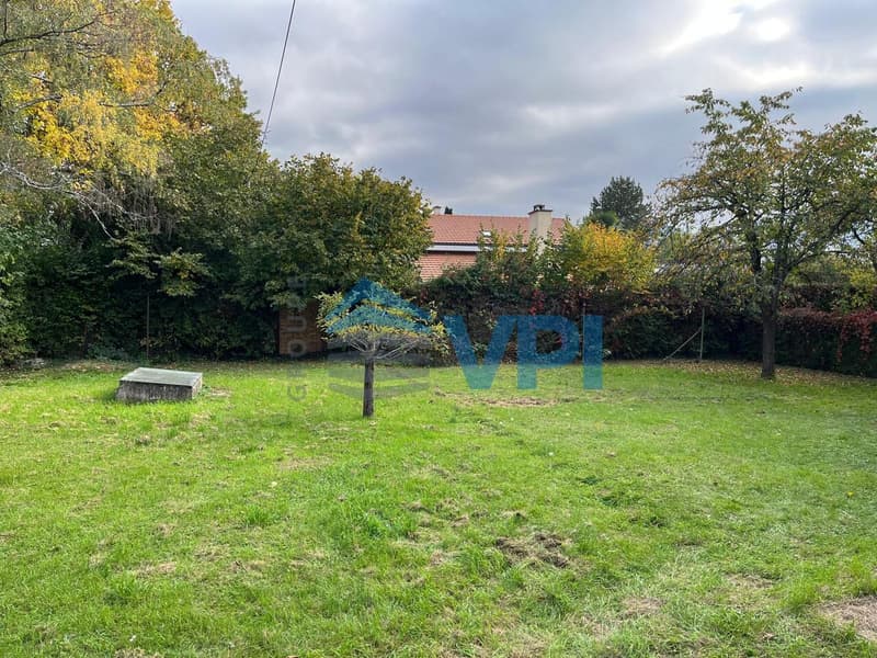 Villa de 8 pièces à louer à Chêne-Bourg (3)