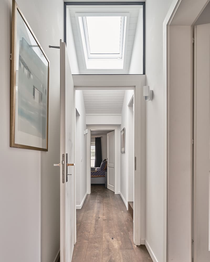 Couloir avec puit de lumière