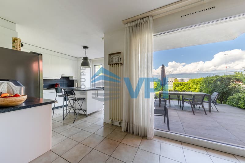 Bel appartement familial de 4 pièces avec extérieur privatif (2)