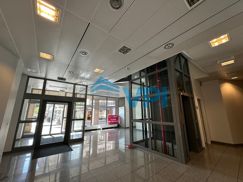 Surface commerciale de 570 m² au coeur de Nyon (6)