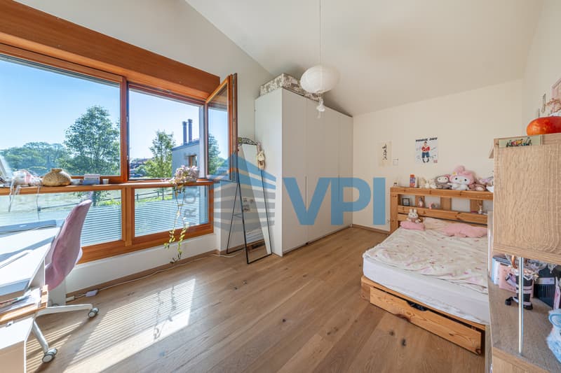DUPLEX CONTEMPORAIN AVEC JARDIN PRIVATIF À SATIGNY (10)