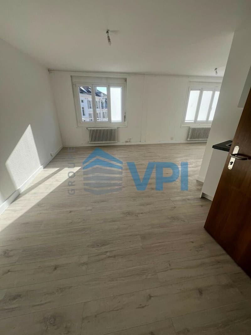 Lausanne - Studio rénové au 3ème étage (3)