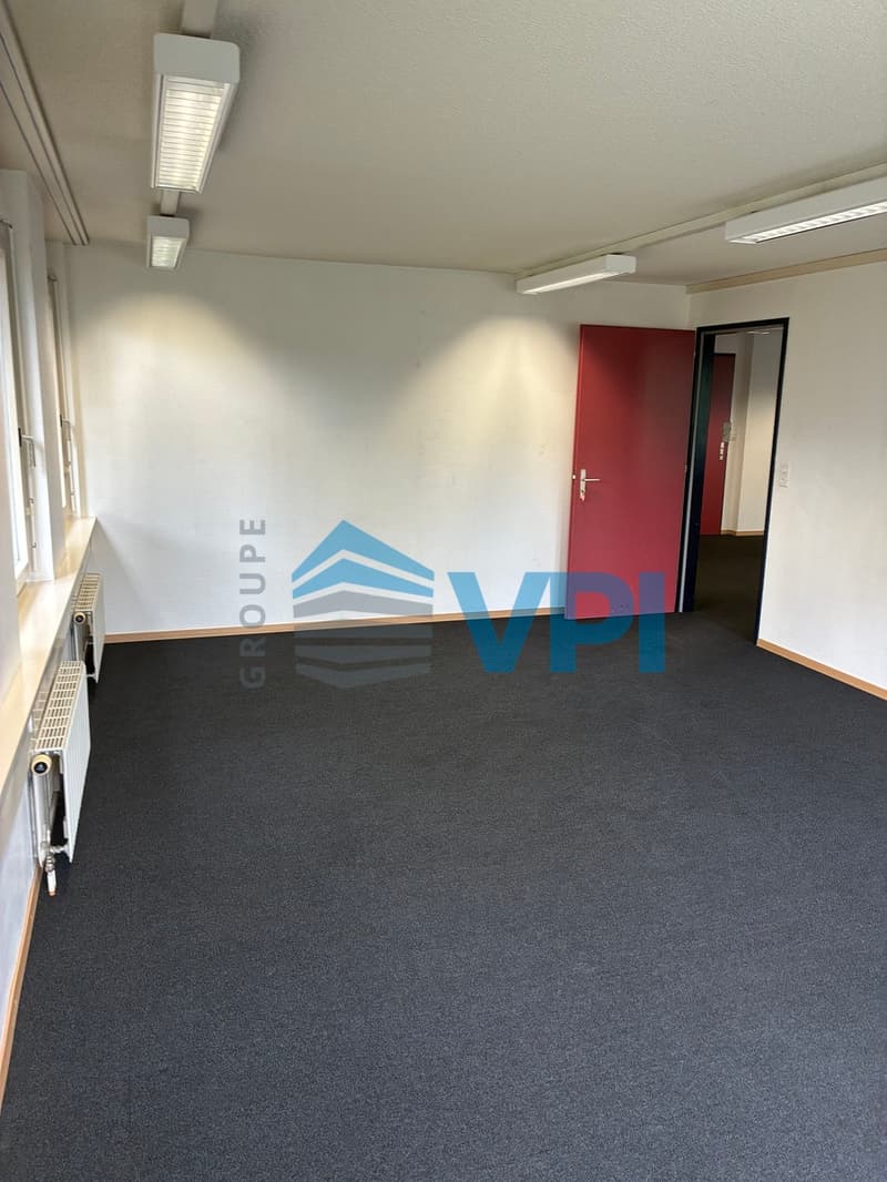 Mont-sur-Lausanne - Bureau lumineux de 169 m² au rez (13)
