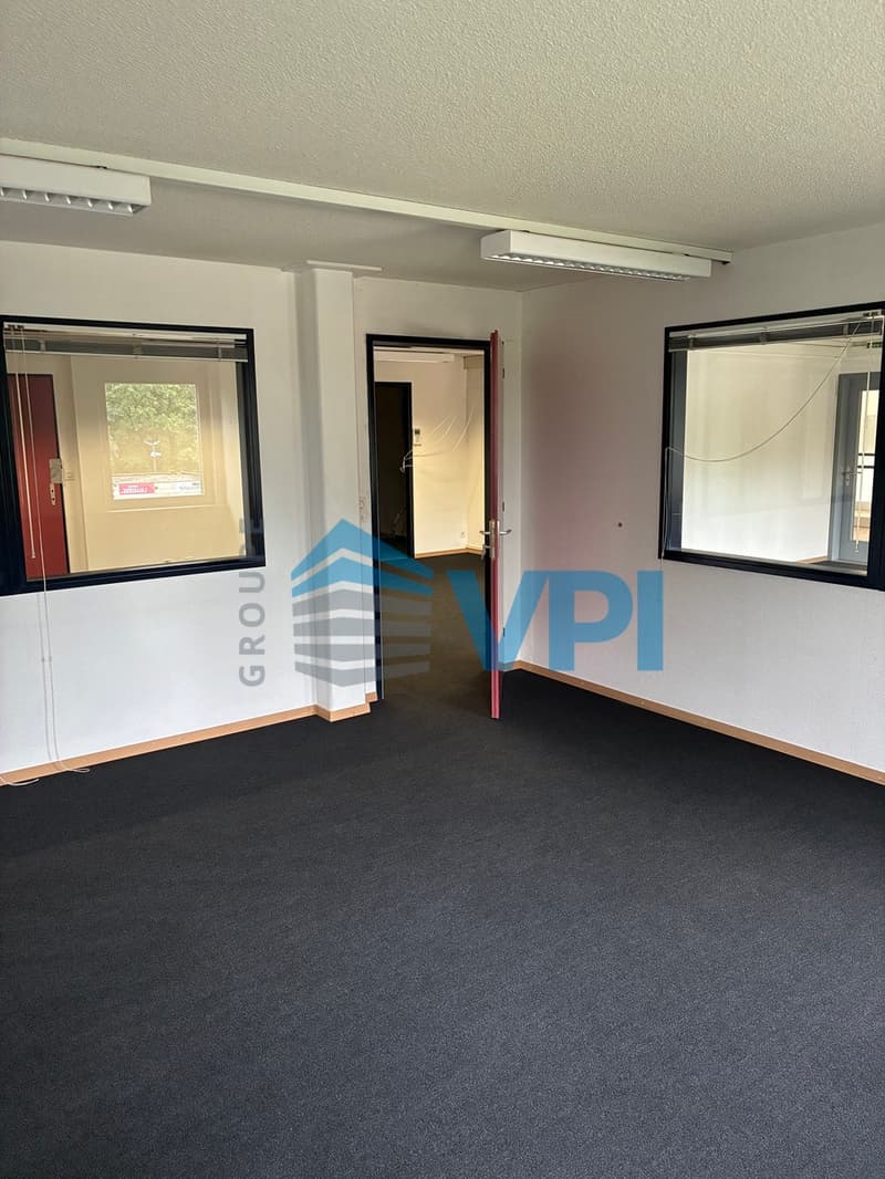 Mont-sur-Lausanne - Bureau lumineux de 169 m² au rez (11)