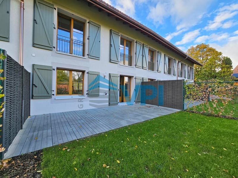 Superbe villa mitoyenne 6 pièces avec terrasse et jardin privatifs à B (8)