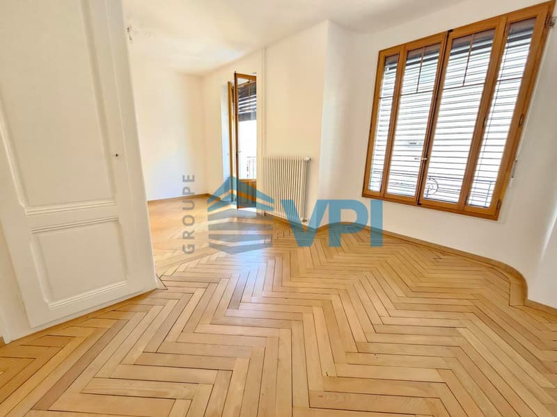 Eaux-Vives - Charmant appartement traversant de 3 pièces (8)