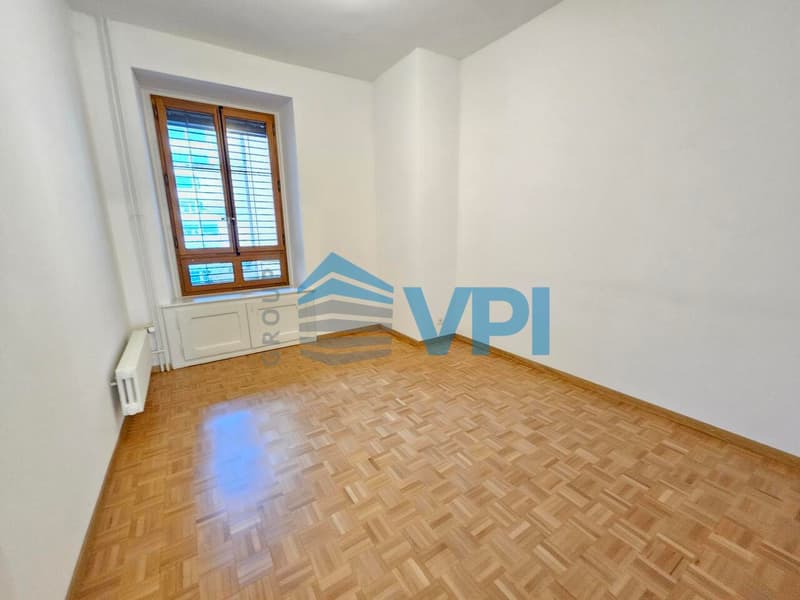 Eaux-Vives - Charmant appartement traversant de 3 pièces (13)