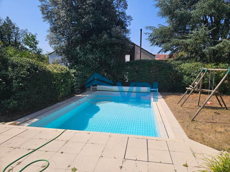 Maison individuelle avec piscine à Seznove Bernex (3)