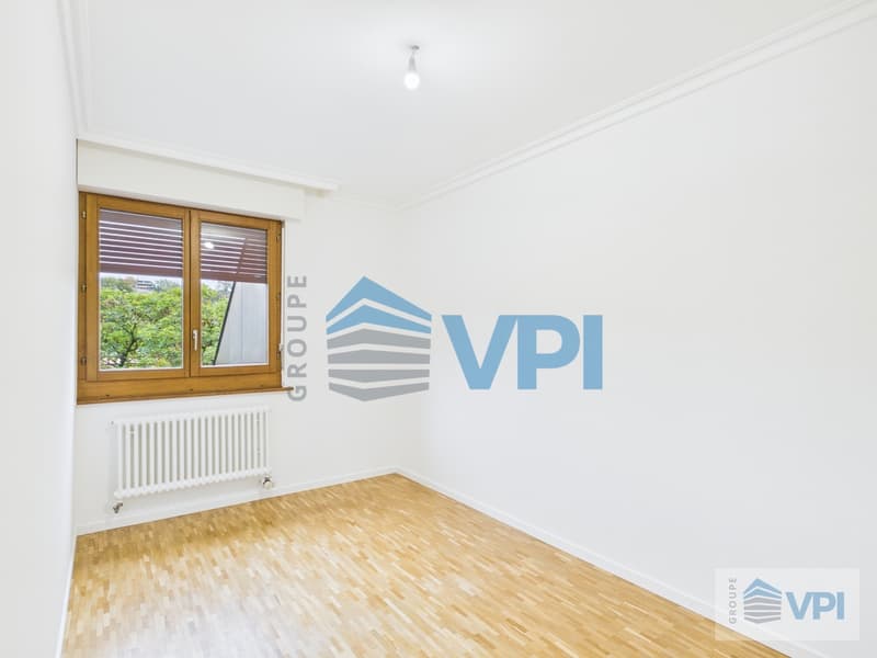 Appartement de 7 pièces à Plainpalais (5)
