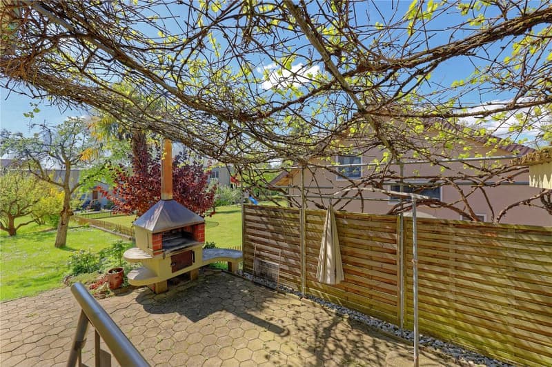4½-Zimmer Einfamilienhaus mit Potenzial und viel Umschwung (7)