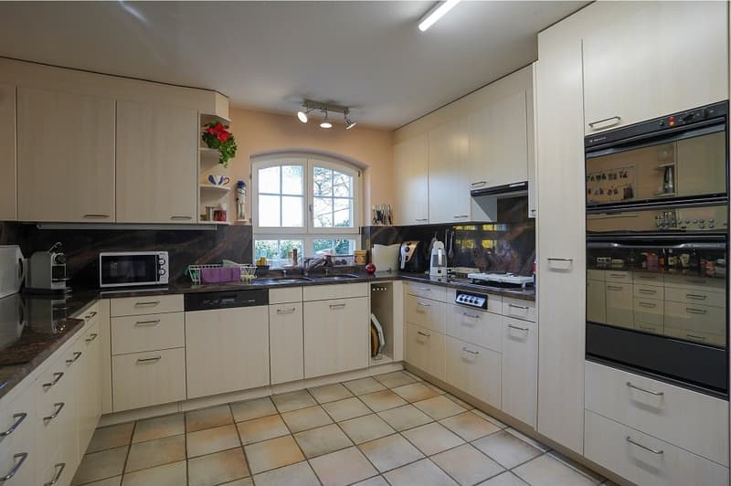 Exklusives Wohnen auf Zeit - Berner Landhaus-Villa (10)