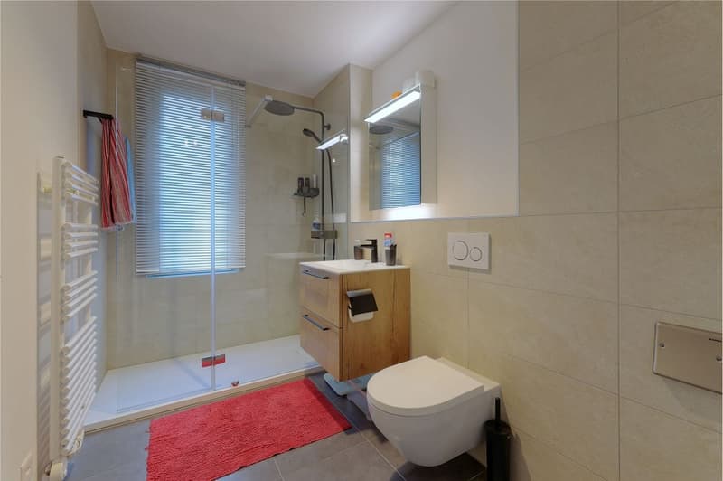 Moderne 2½-Zimmerwohnung mit 82 m² und zwei Balkone (9)