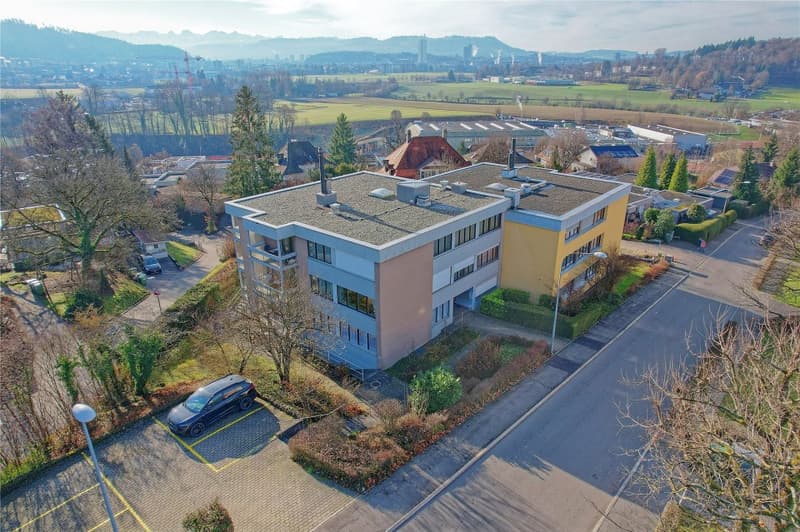 Stilvolle 4½-Zimmerwohnung mit beheiztem Bastelraum an beliebter Lage in Bolligen (5)