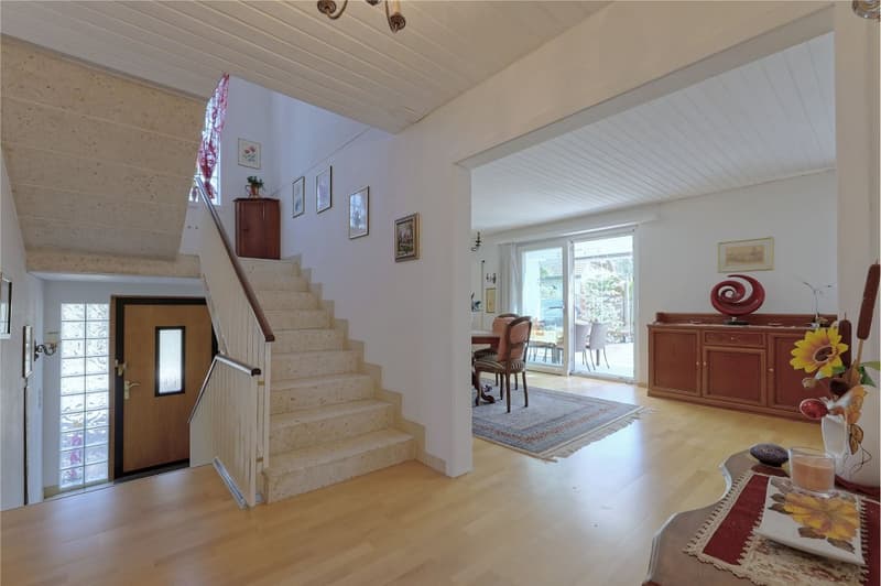 6½-Zimmer Einfamilienhaus mit viel Platz zum Wohlfühlen (5)