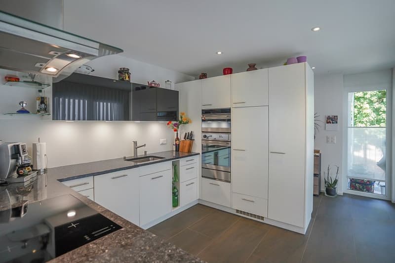 Grosszügige 4½-Zimmer-Wohnung mit 3 Balkonen (5)