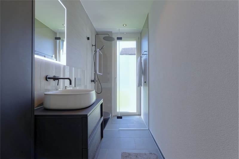 Topmoderne 5½-Zimmer Eigentumswohnung mit grosszügigem Garten (10)