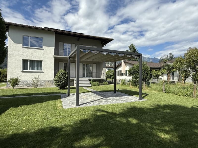 Stylish 4.5-room upper-floor apartment in Ticino style in Ascona (6)