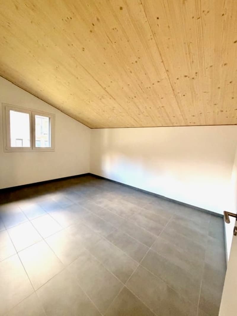 Mesocco, casa moderna di nuova costruzione con vista panoramica (11)