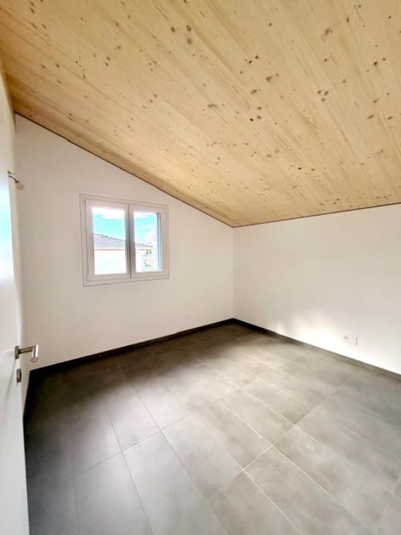 Mesocco, casa moderna di nuova costruzione con vista panoramica (10)