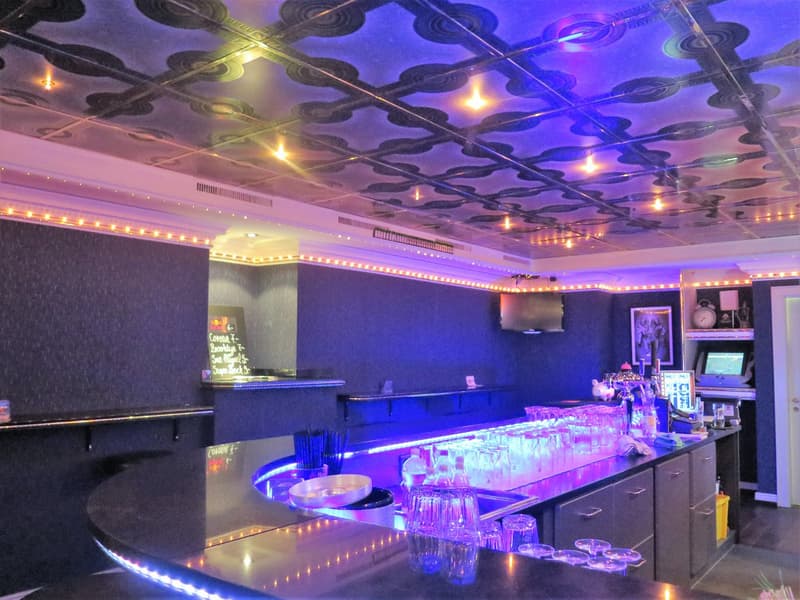 Ein Dorfklassiker sucht neue Gastgeber: Caesar`s Bar in Rikon zu vermieten (4)