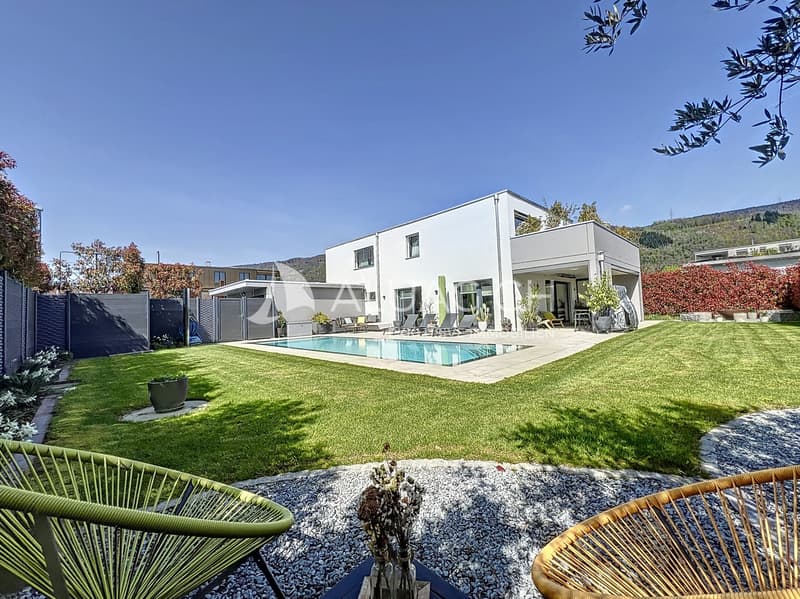 TRAUMVILLA MIT POOL UND WELLNESSOASE | homegate.ch