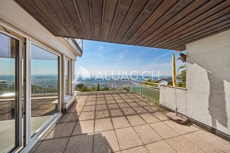 Von den Terrassen und Balkonen lässt sich die Aussicht geniessen