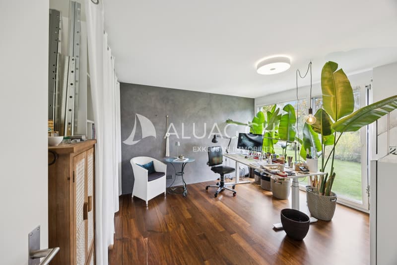 Aus jedem Zimmer blicken sie in den von ihnen exklusiv genutzten Gartenbereicvh