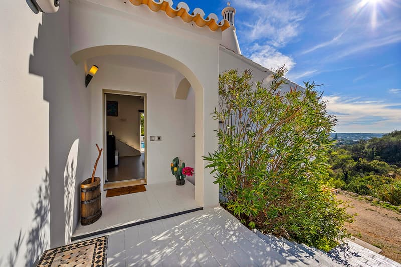 Villa de charme rénovée avec vue panoramique, à 8 minutes de Vilamoura et de ses golfs (9)