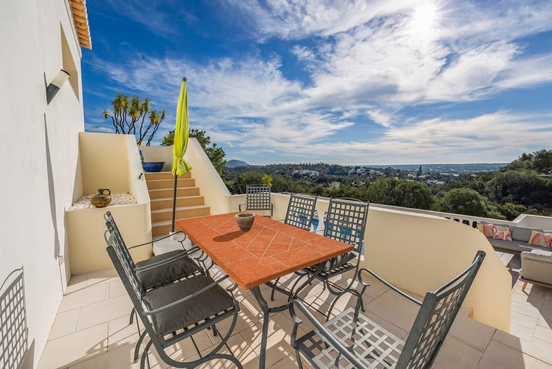 Villa de charme rénovée avec vue panoramique, à 8 minutes de Vilamoura et de ses golfs (31)